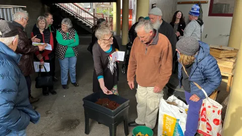 Social Gardening